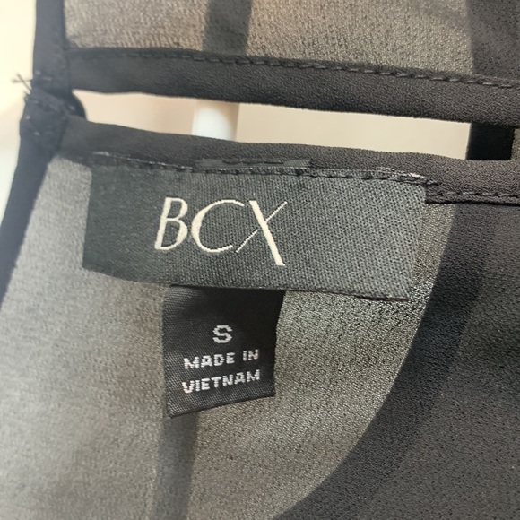 BCX Sheer Overlay Cross Front Sleeveless Tank - Picture 11 of 13